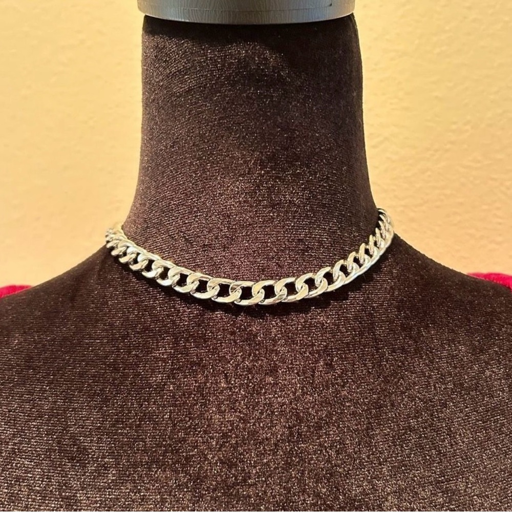 15.7inches Iron Flat Silver Chain
Necklace (Unisex Brandnew)
